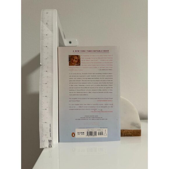 Eat Pray Love Book By Elizabeth Gilbert Paperback 334 Pages Copyright 2006 - Picture 4 of 5